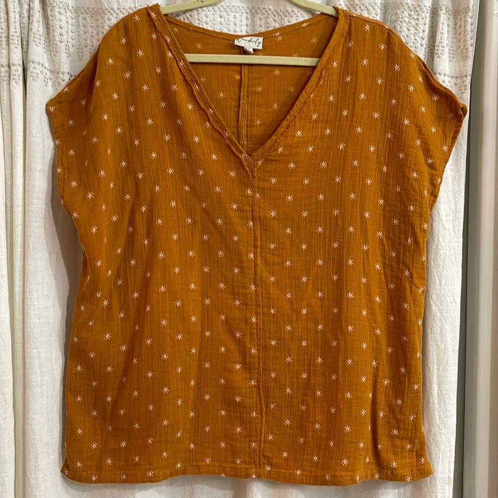Short sleeve top